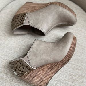 Dr. Scholl’s Harlow Wedge Ankle Booties Women’s 9.5